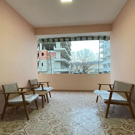 Vila Osmenaj Rent Room Or Apartment Vlore Exterior photo