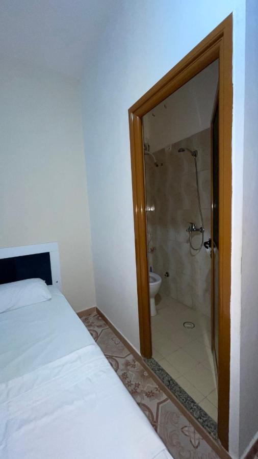 Vila Osmenaj Rent Room Or Apartment Vlore Exterior photo
